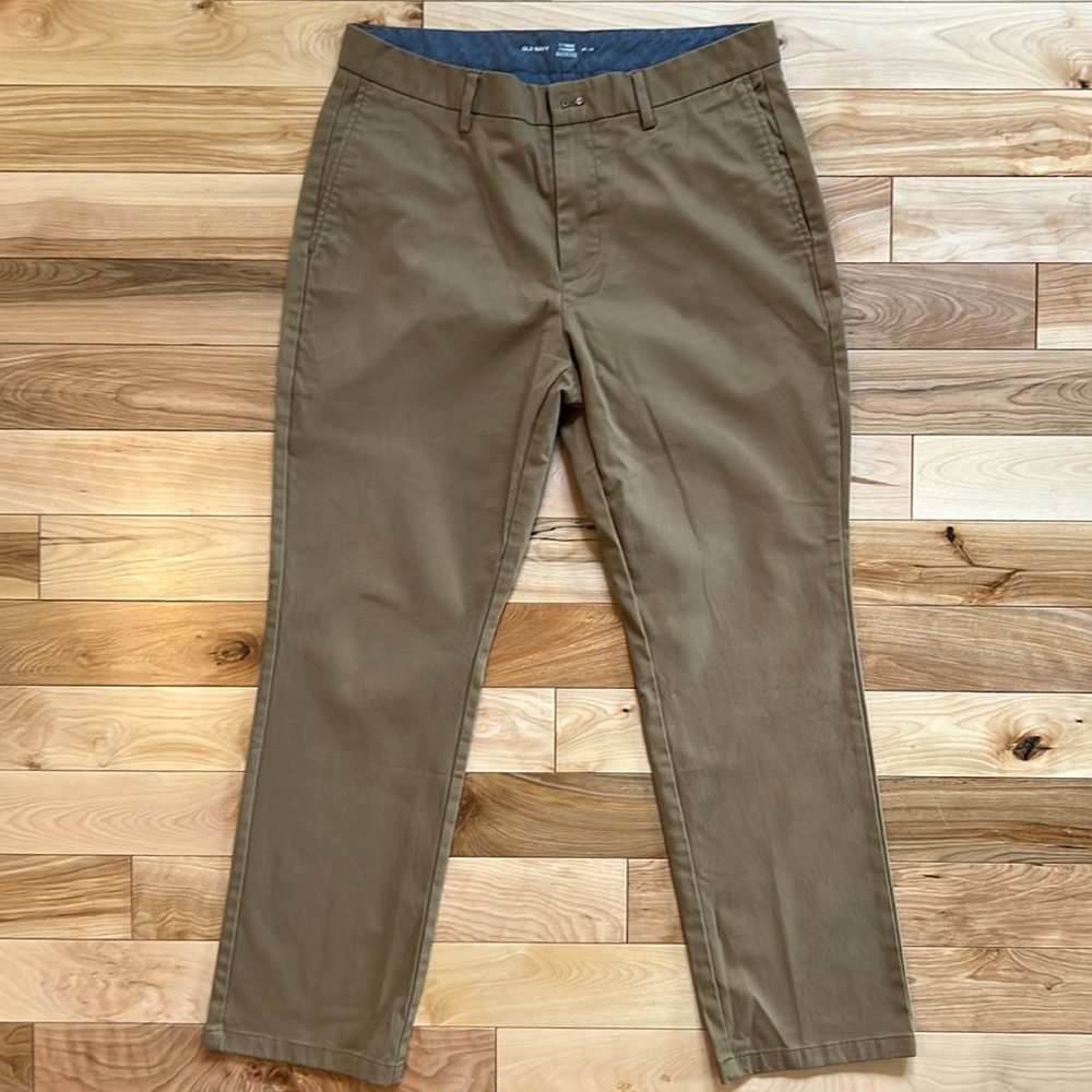 NWOT Old Navy Mens Ultimate Straight built in flex pants 34*30